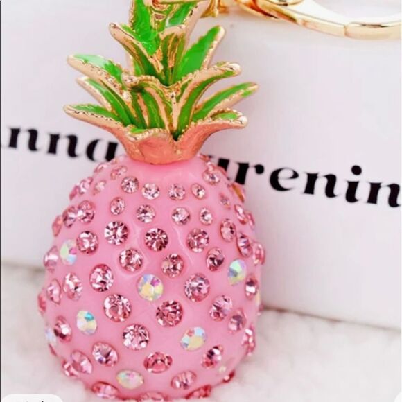 PINEAPPLE RHINESTONE KEYRING  - Picture 1 of 2